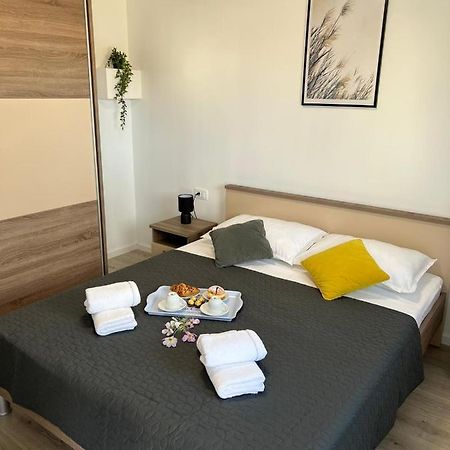 شقة Apartman Ana Crno المظهر الخارجي الصورة