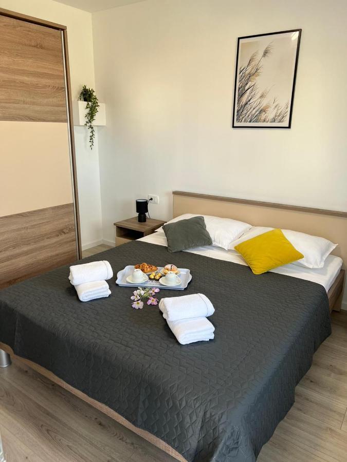 شقة Apartman Ana Crno المظهر الخارجي الصورة