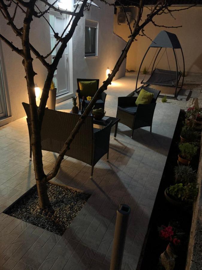 شقة Apartman Ana Crno المظهر الخارجي الصورة