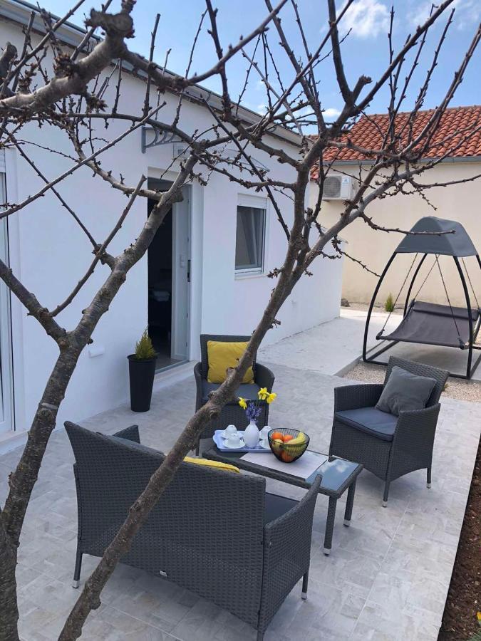 شقة Apartman Ana Crno المظهر الخارجي الصورة