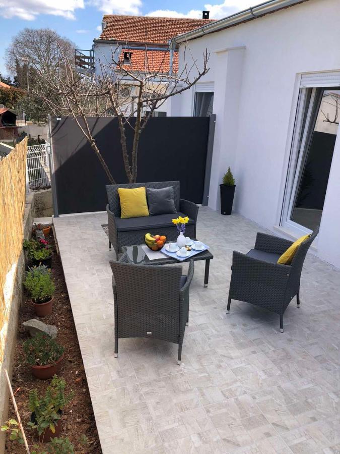 شقة Apartman Ana Crno المظهر الخارجي الصورة