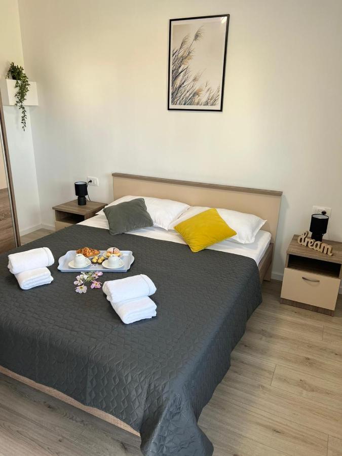 شقة Apartman Ana Crno المظهر الخارجي الصورة