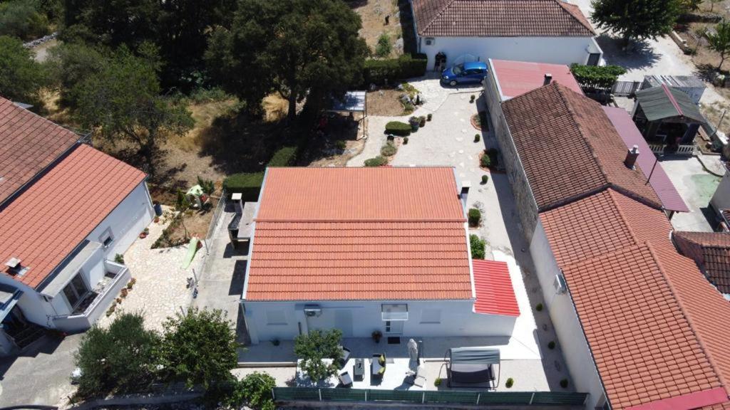 شقة Apartman Ana Crno المظهر الخارجي الصورة
