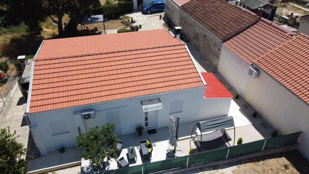 شقة Apartman Ana Crno المظهر الخارجي الصورة